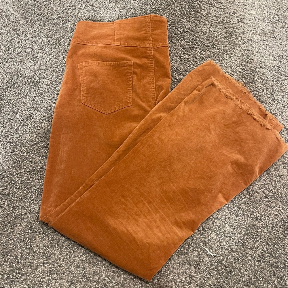 *SOLD* Knox Rose Corduroy High Waisted Flare w/ Elastic Waist Band